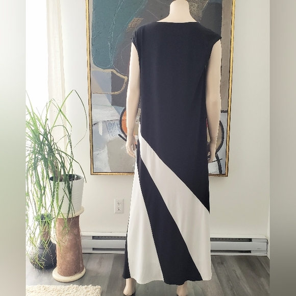 Chico's | Maxi Dress - Picture 2 of 7